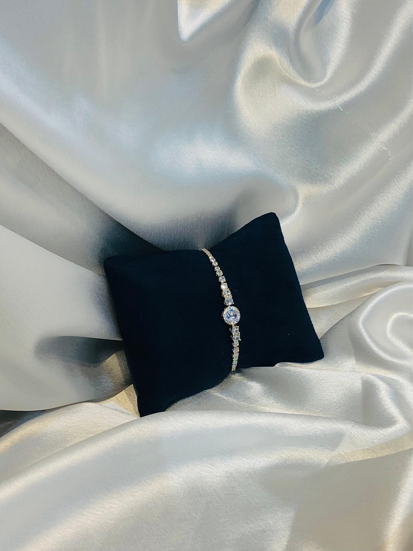 Anti tarnish stone bracelets