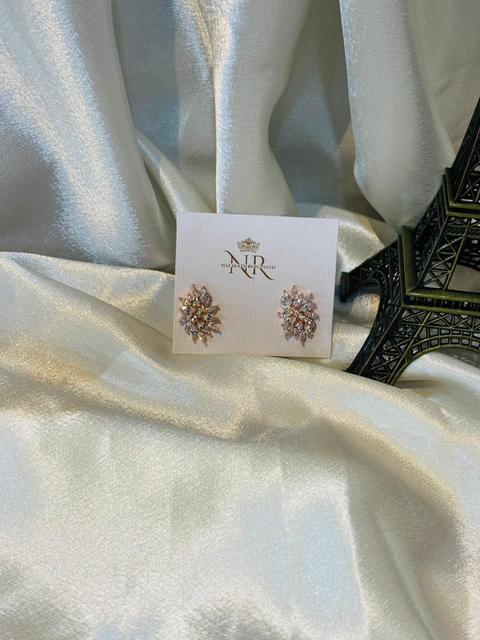 anti tarnish crystal earring