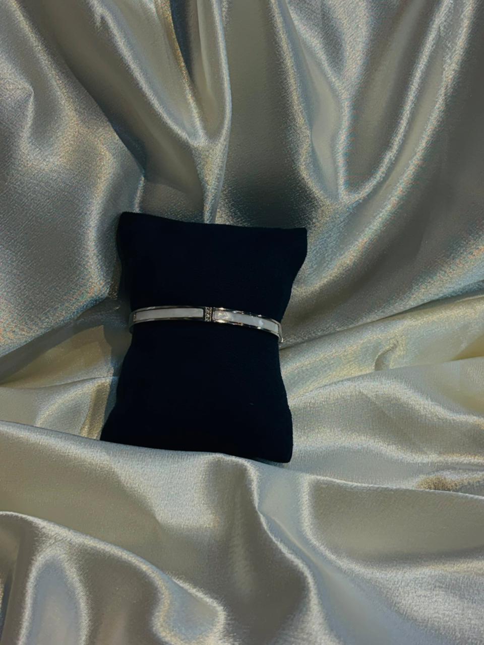 anti tarnish silver stainless bracelets