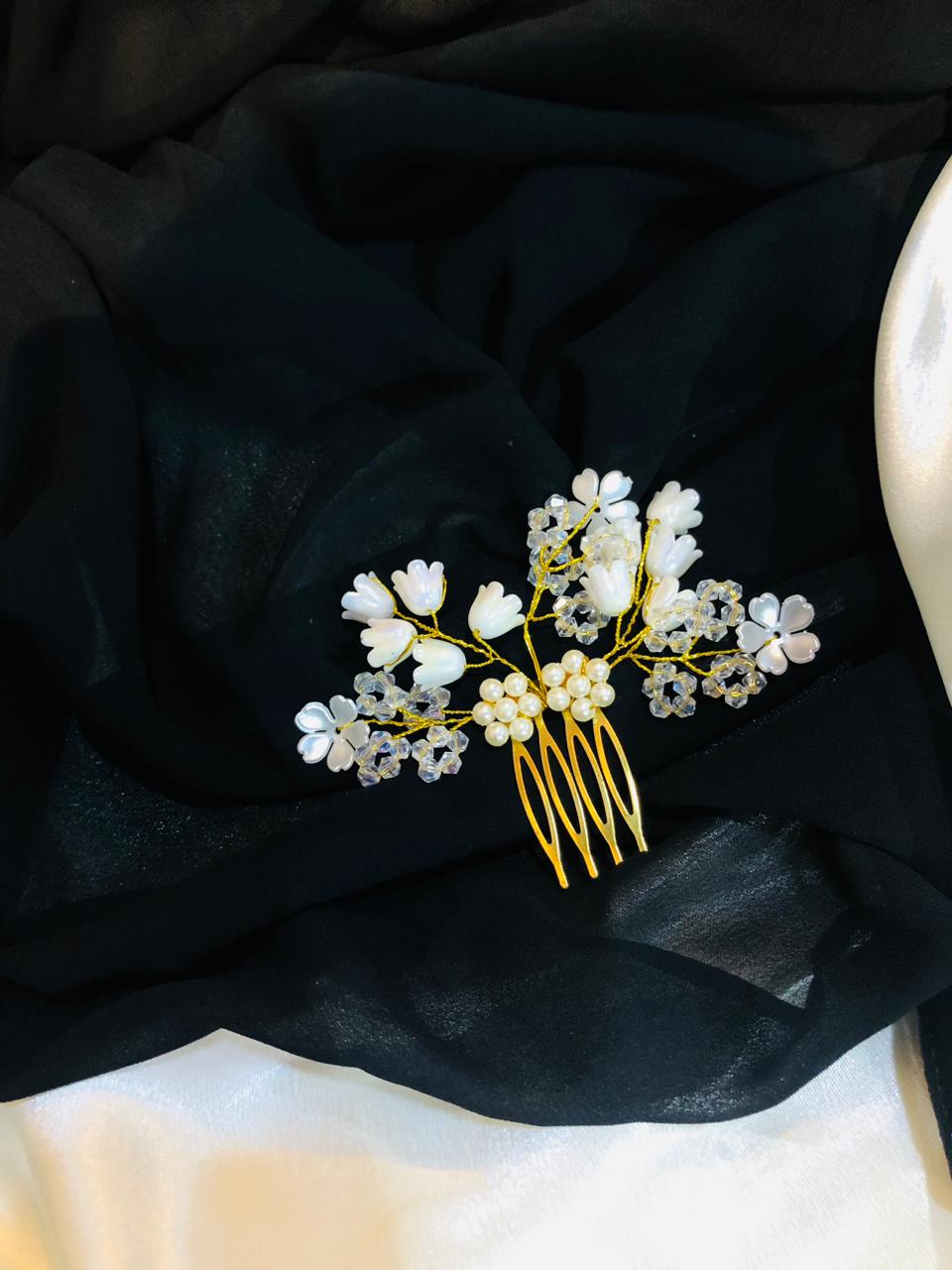 White flower hair accessories