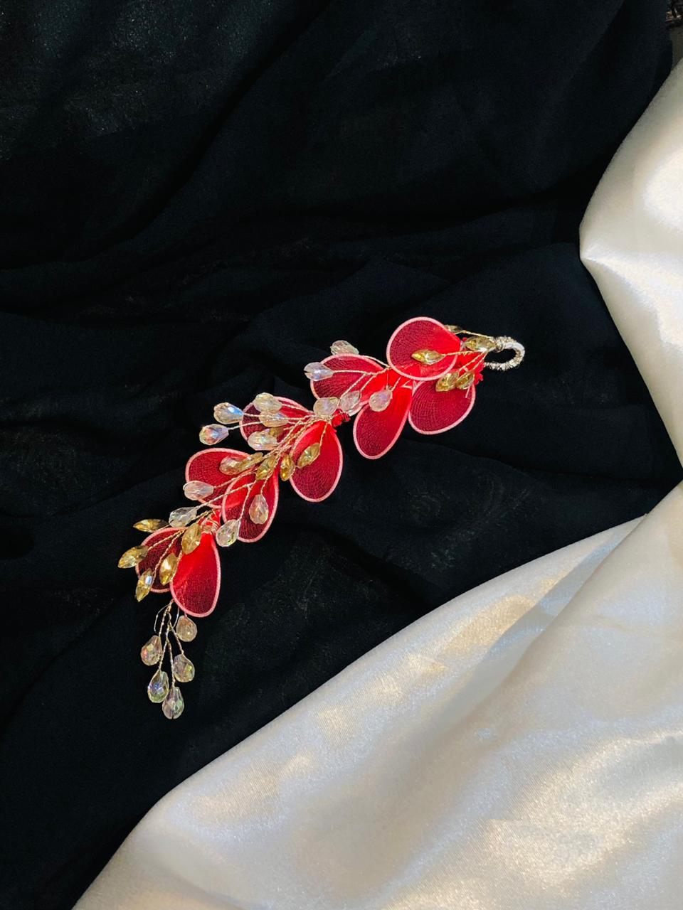 Glamorous hair accessories