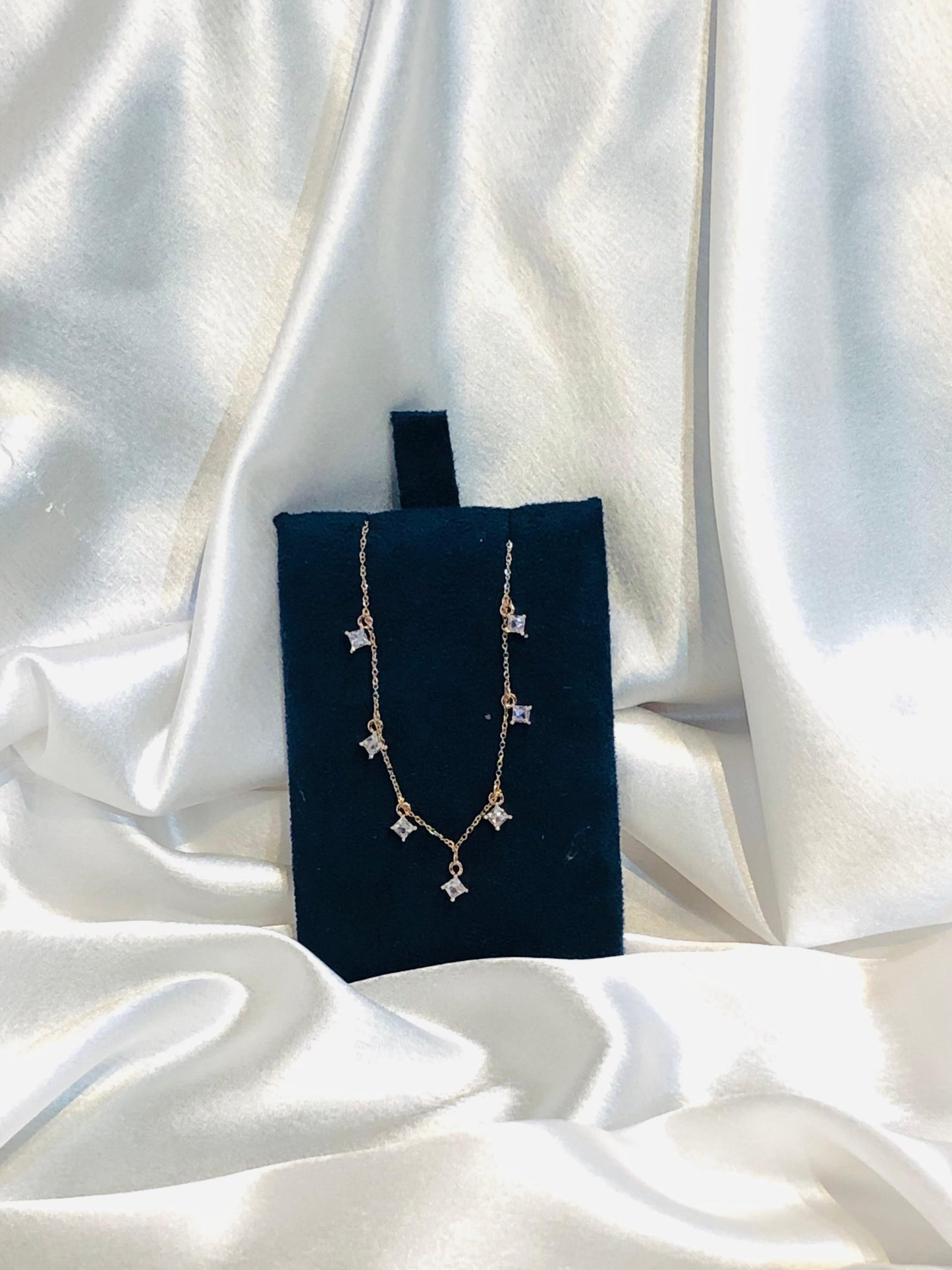 anti tarnish trending necklace