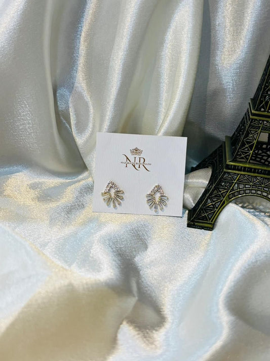 anti tarnish dazzle earring