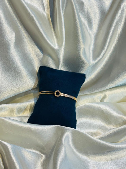 anti tarnish Elegant  bracelets